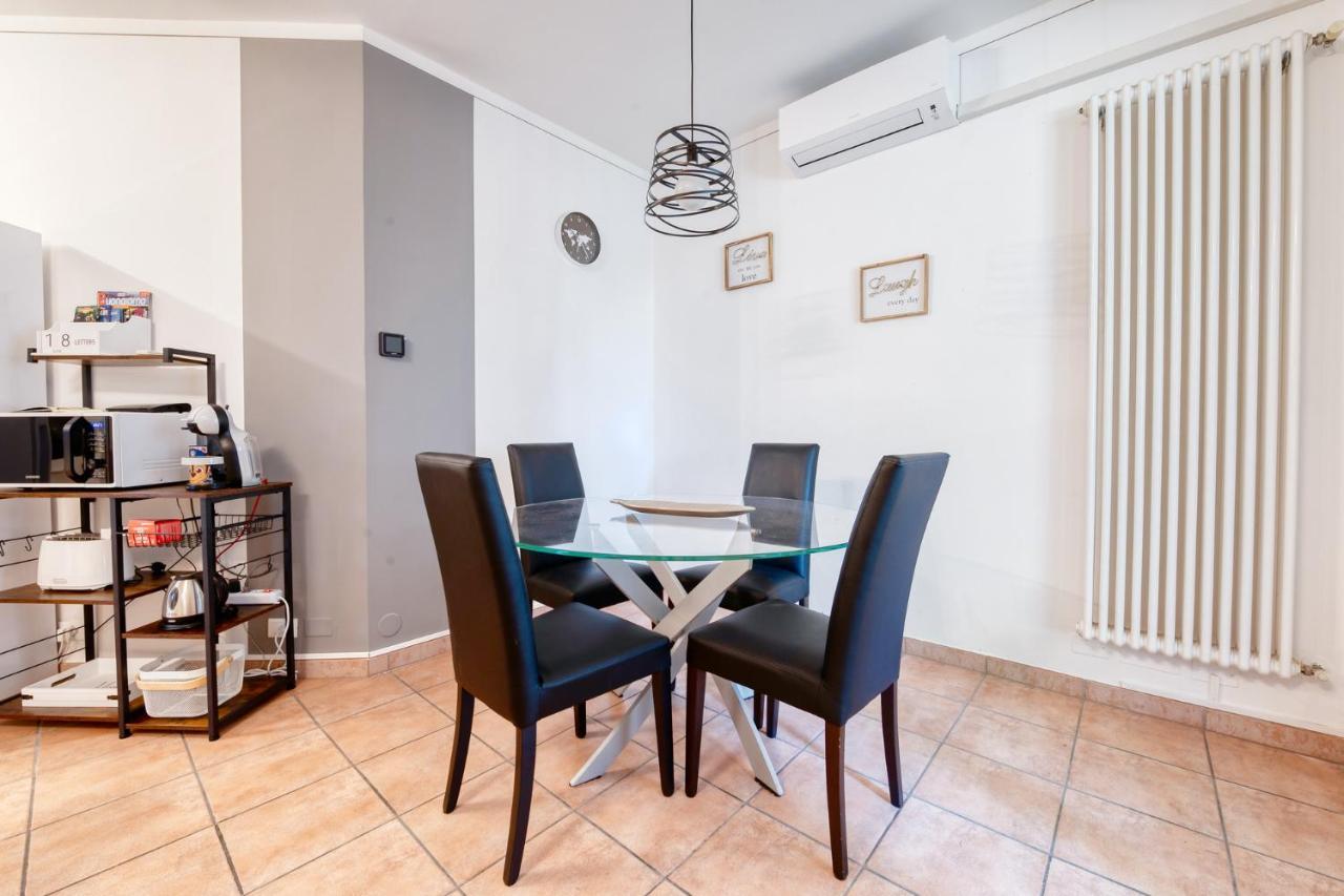 Wolf House - Peschiera Holiday - Jacuzzi Privata Peschiera del Garda Zewnętrze zdjęcie