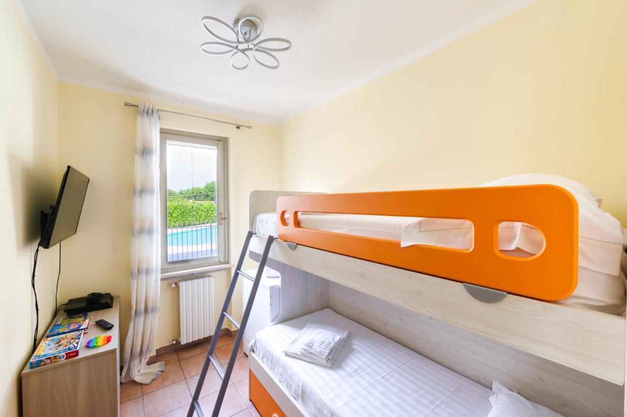 Wolf House - Peschiera Holiday - Jacuzzi Privata Peschiera del Garda Zewnętrze zdjęcie