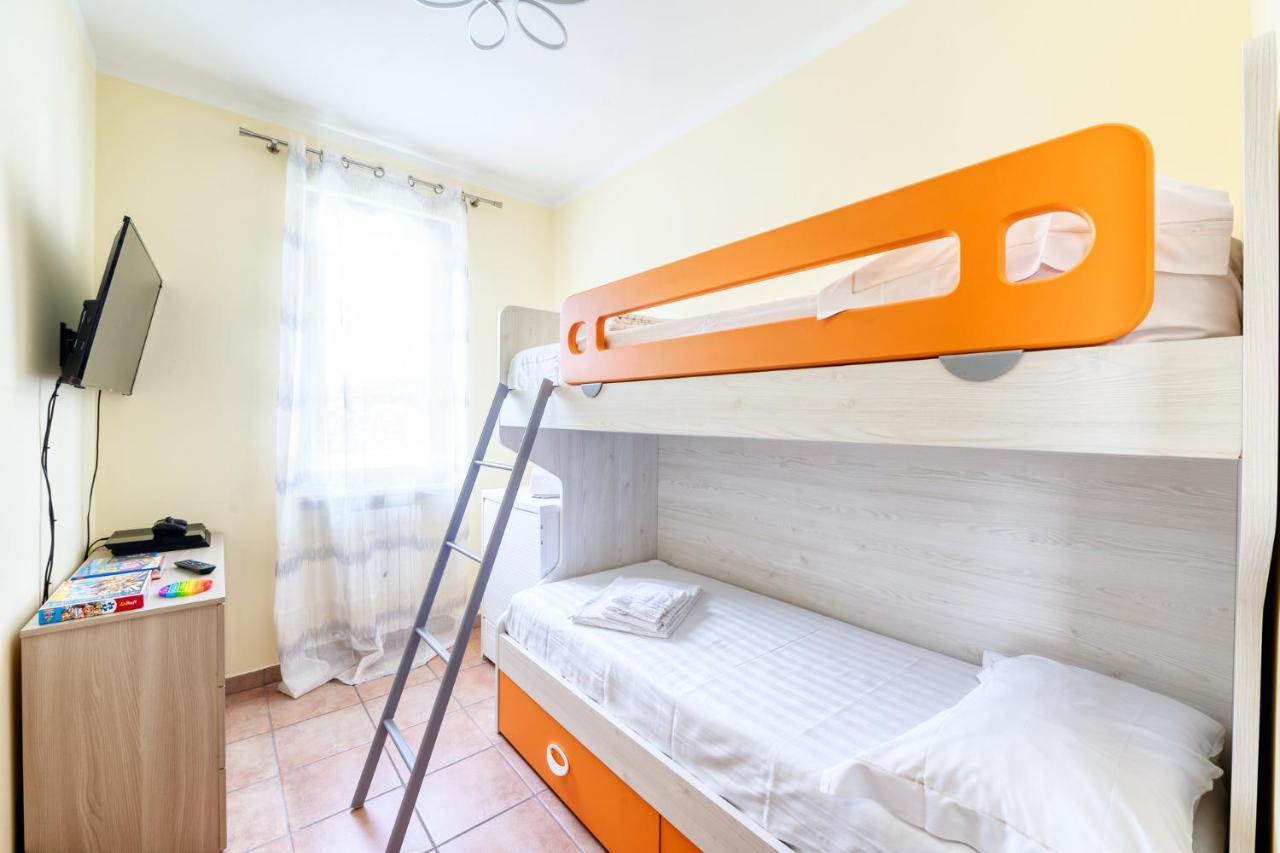 Wolf House - Peschiera Holiday - Jacuzzi Privata Peschiera del Garda Zewnętrze zdjęcie