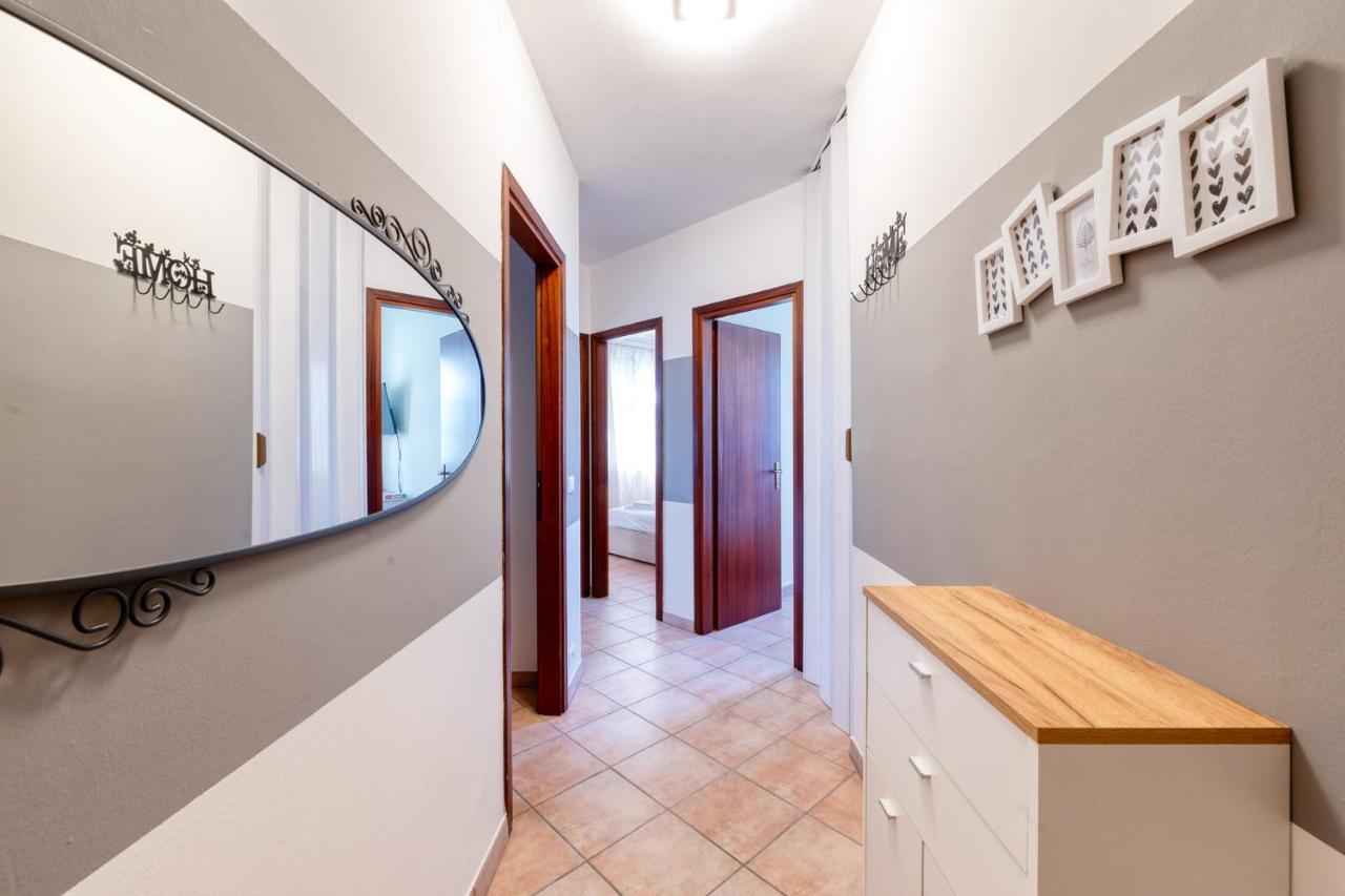 Wolf House - Peschiera Holiday - Jacuzzi Privata Peschiera del Garda Zewnętrze zdjęcie