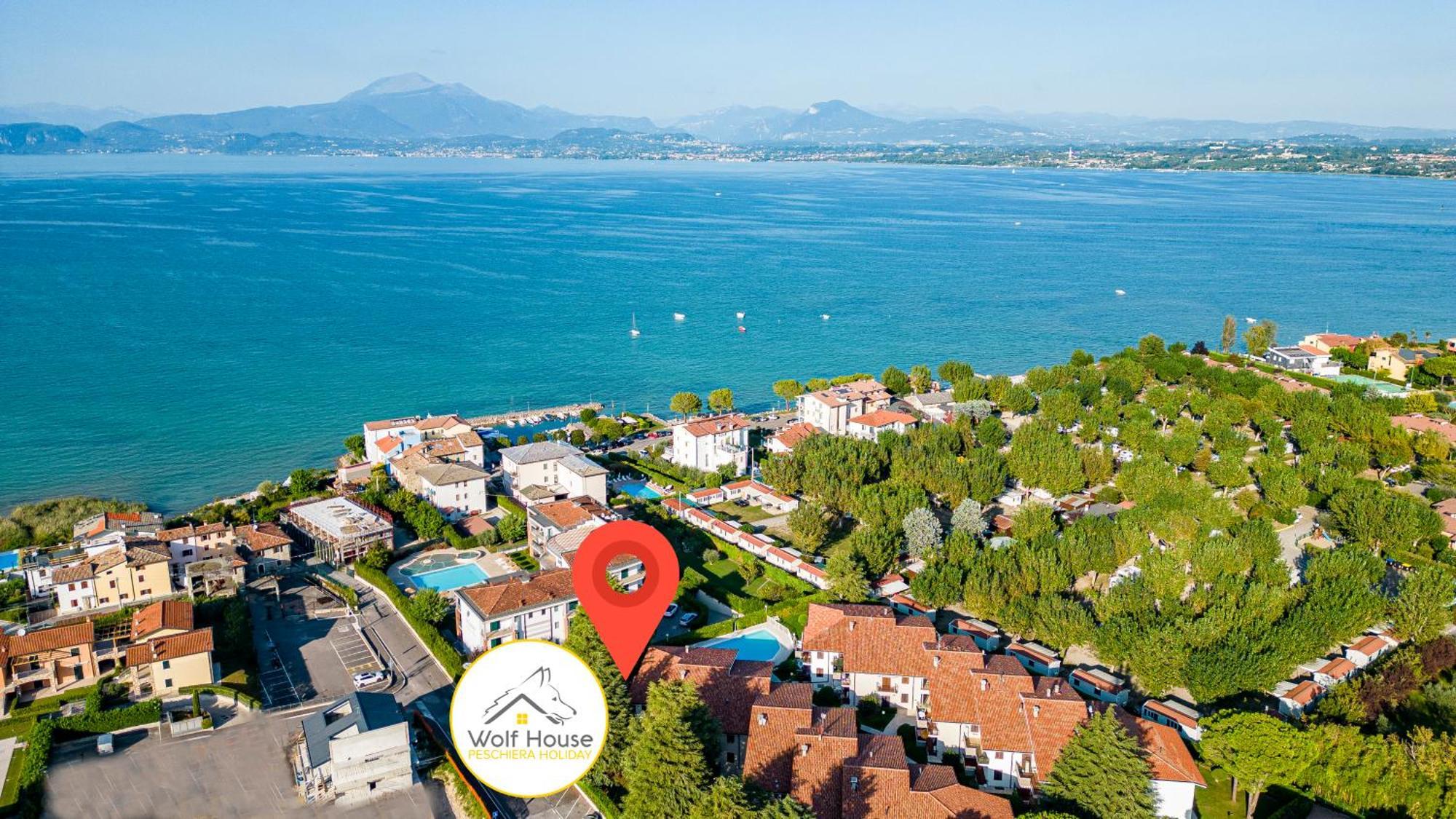 Wolf House - Peschiera Holiday - Jacuzzi Privata Peschiera del Garda Zewnętrze zdjęcie